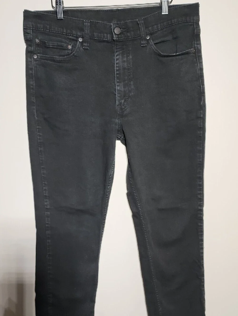 Levi's Black Slim Fit Men's Jeans